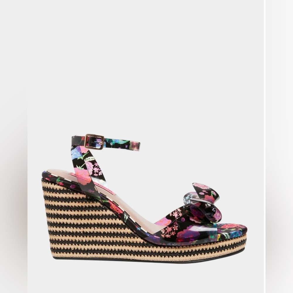 Betsey Johnson Elektra Wedge Sandals Black Floral Ankle Strap Platform | Size 8